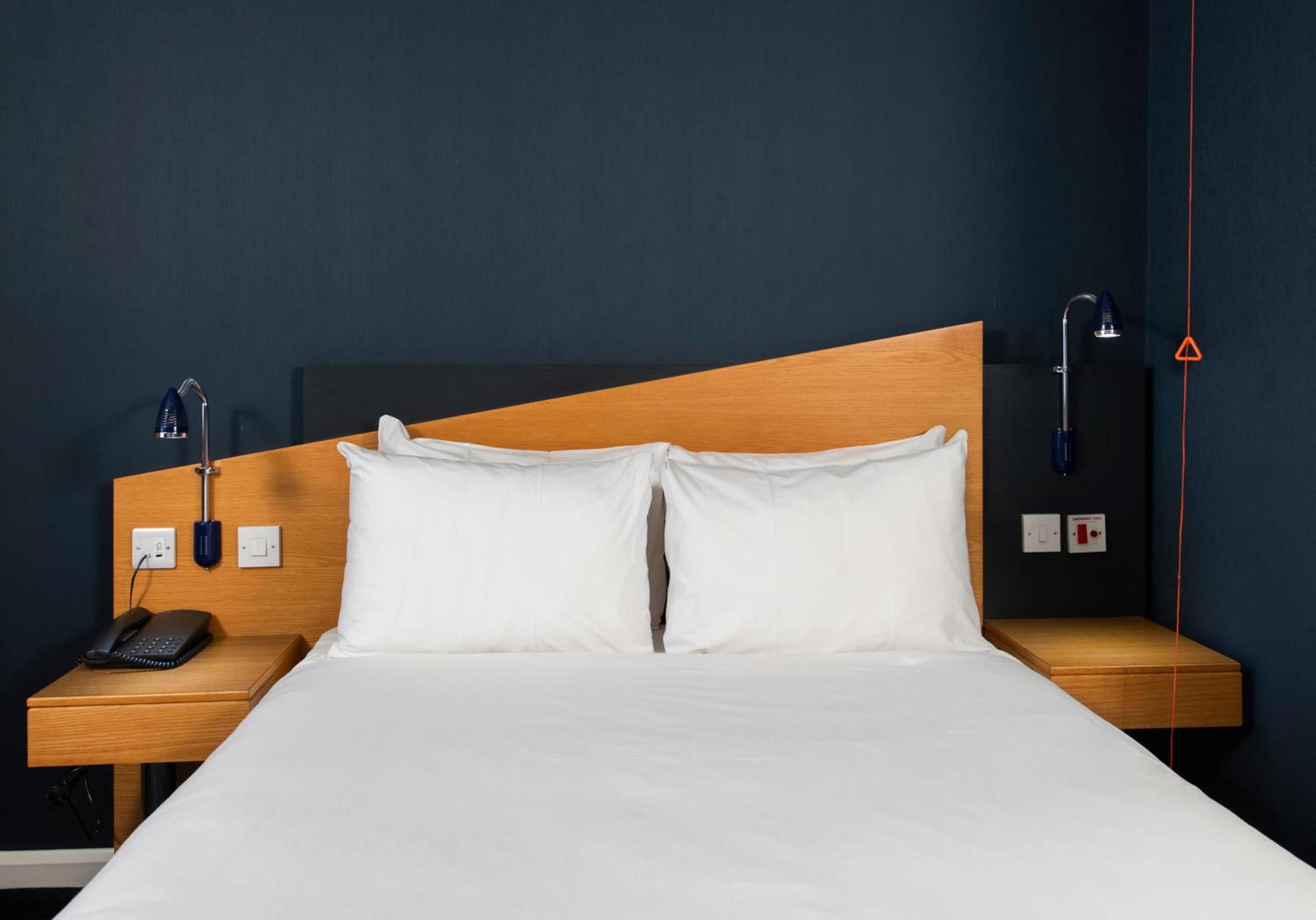 Holiday Inn Express Droitwich Spa By Ihg Δωμάτιο φωτογραφία